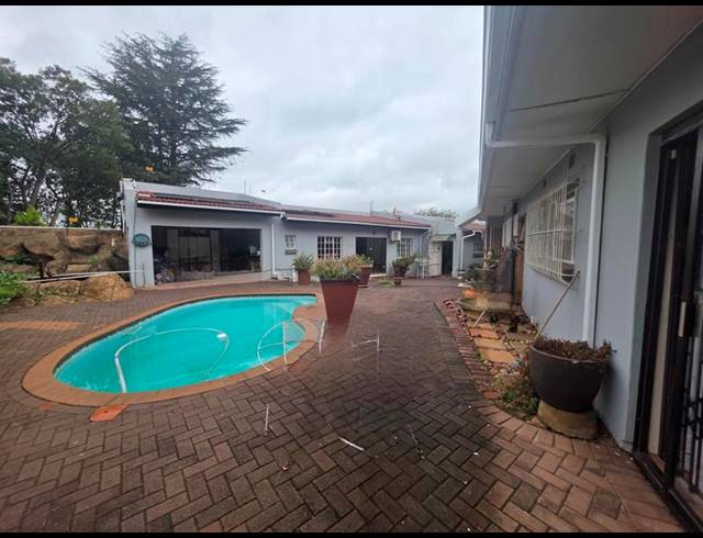 4 BEDROOM HOUSE FOR SALE IN PARKDENE